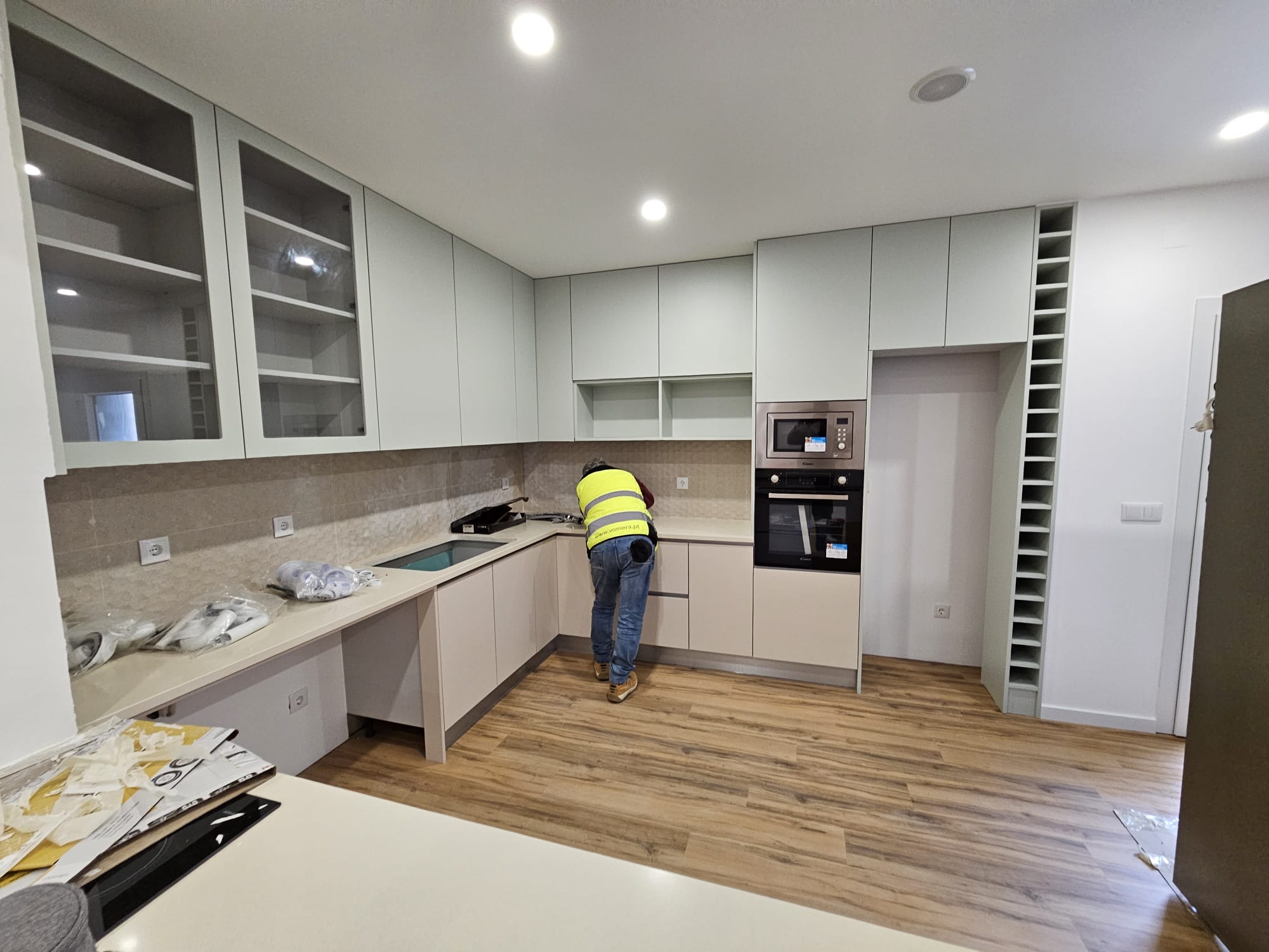 Este alt deve ser dinâmico e dar para insriri on upload no Backoffice